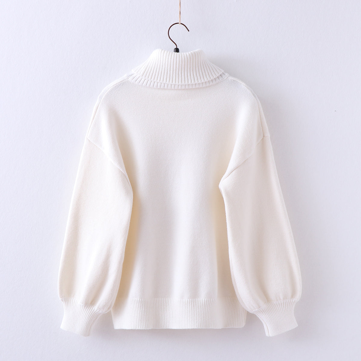Milk Turtleneck Sweater – YihFoo